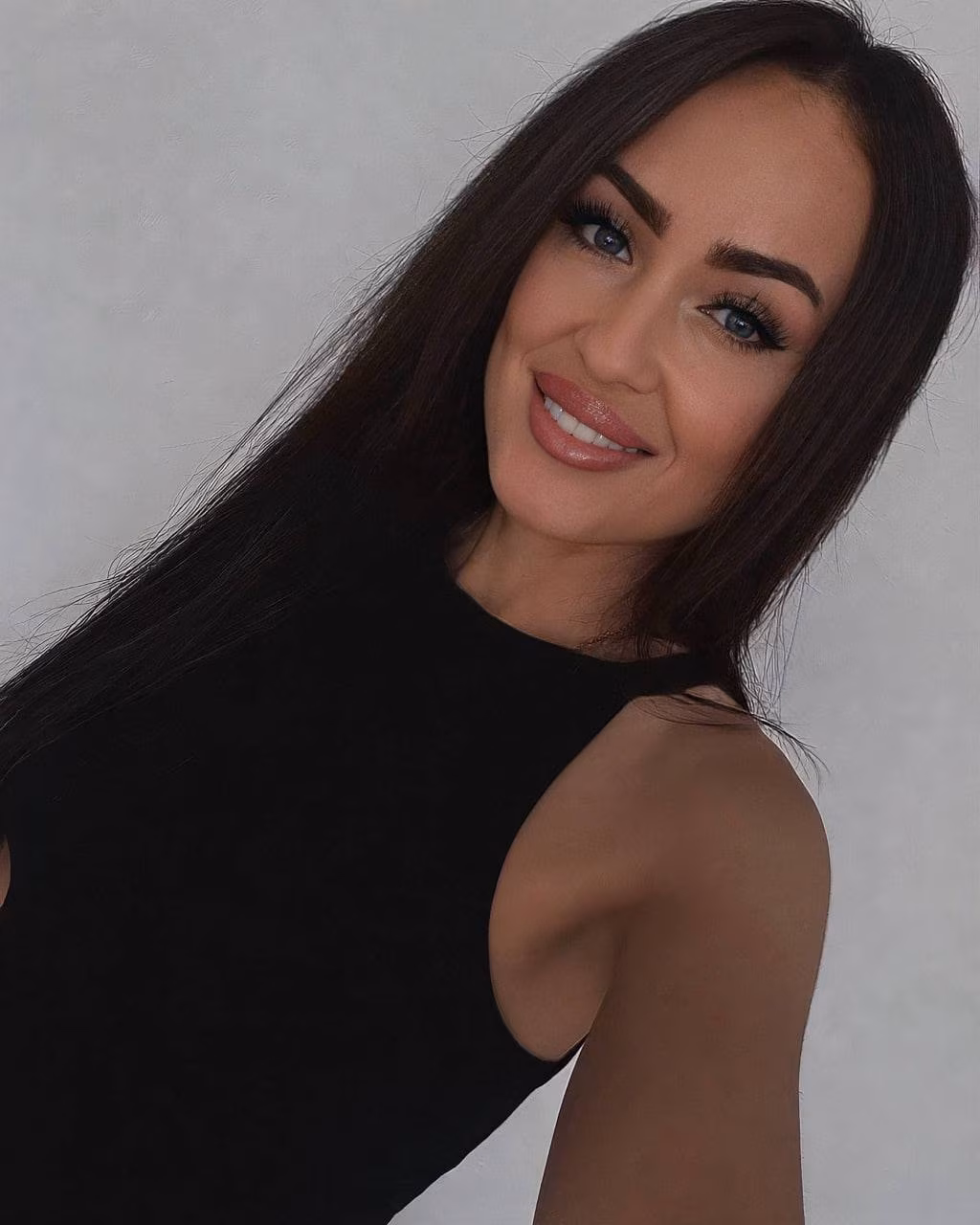 Irina 35 Kyiv  Ukraine I'm an e-match bride wanting to find my sweetheart forever