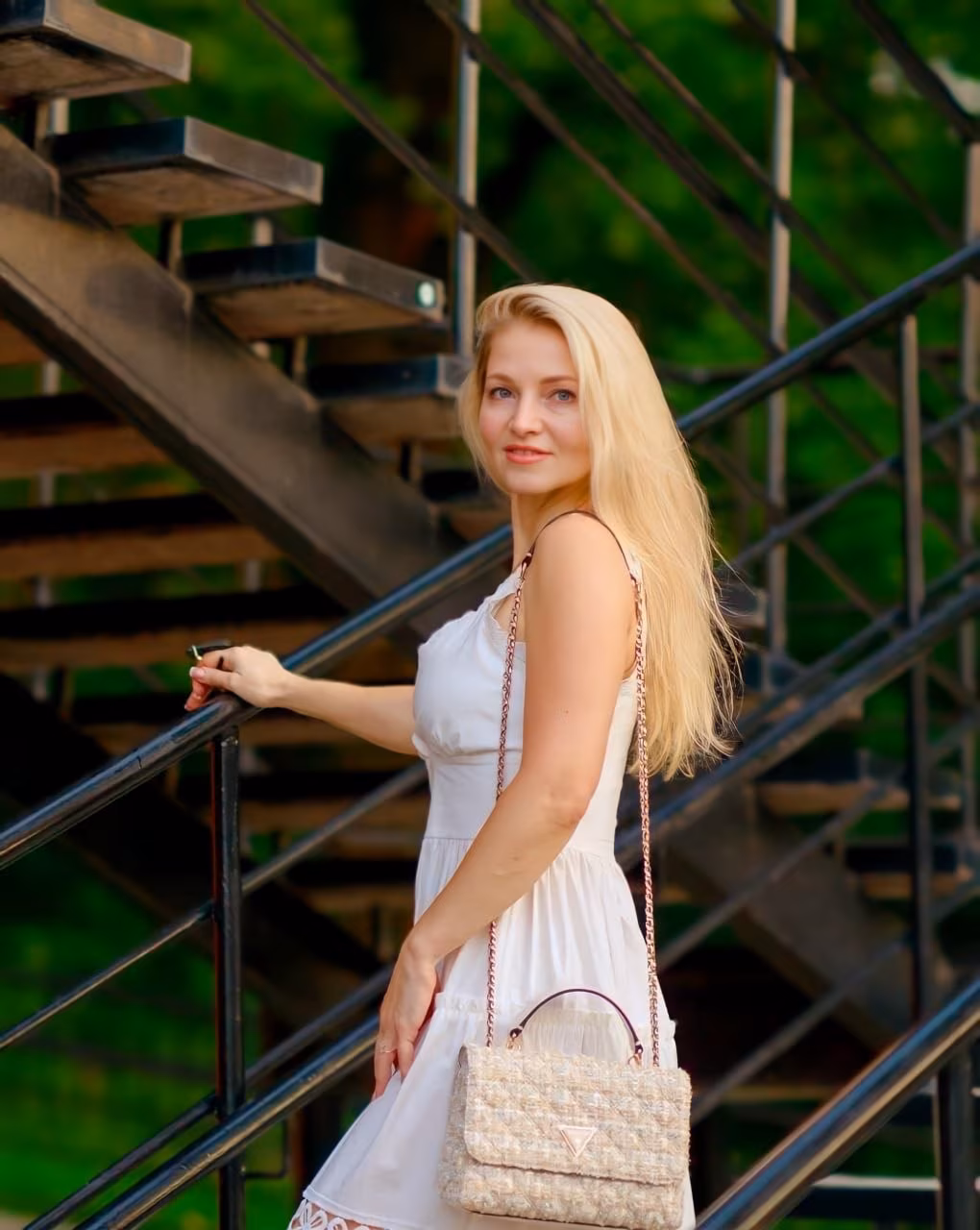 Elena 47 Vinnitsa Ukraine I'm an online bride looking for my hero and husband