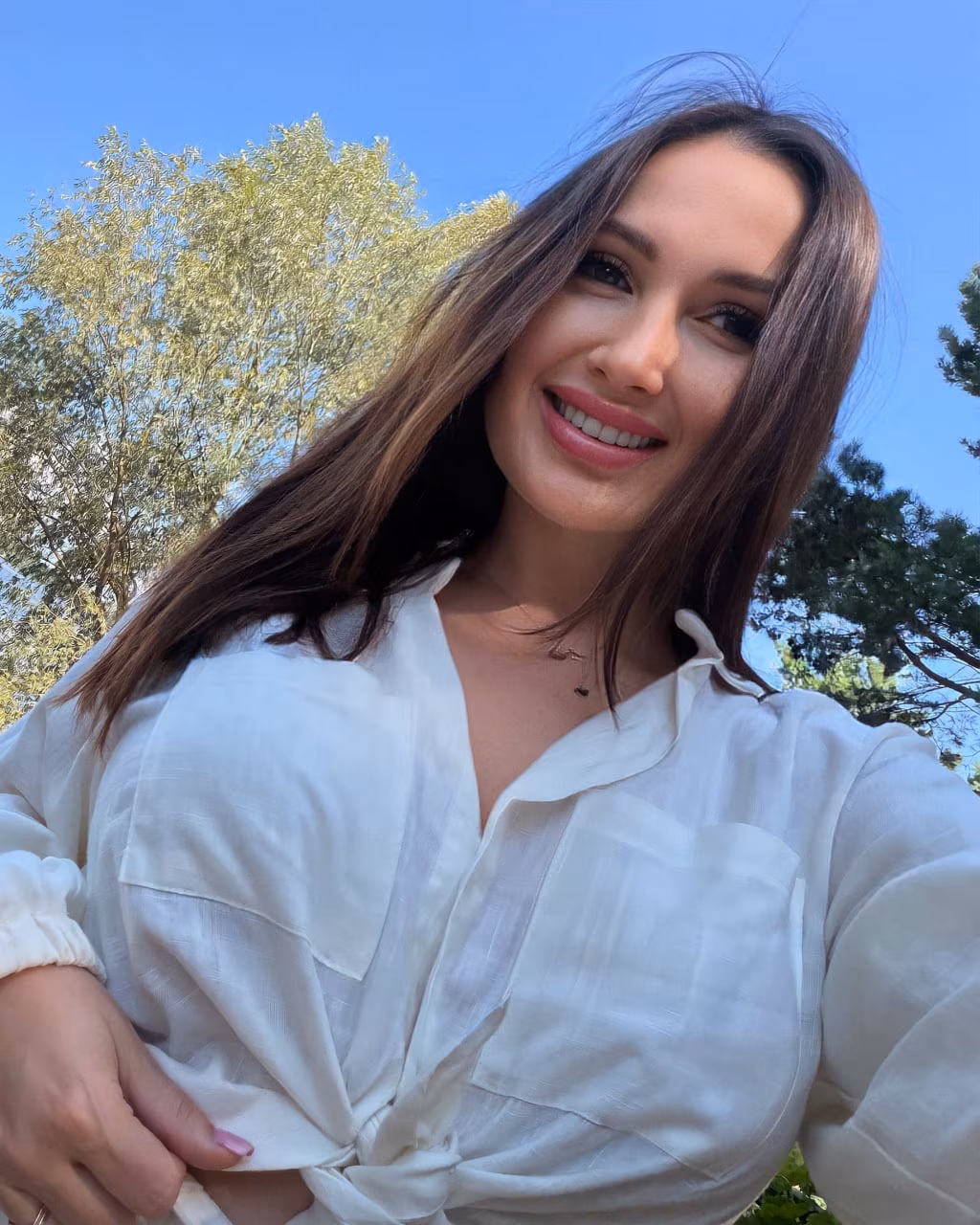 Iryna 42 Kyiv Ukraine I'm an online bride looking for my prince and partner