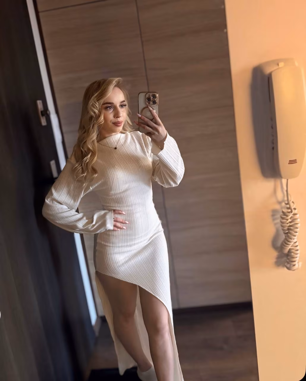 Viktoria 26 Dnepr Ukraine I'm an online dating bride looking for my gentleman partner