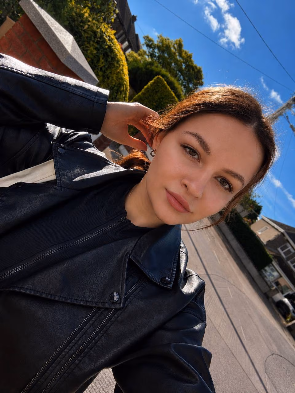 Vika 21 Zhytomyr Ukraine I'm an online dating bride looking for my king and partner