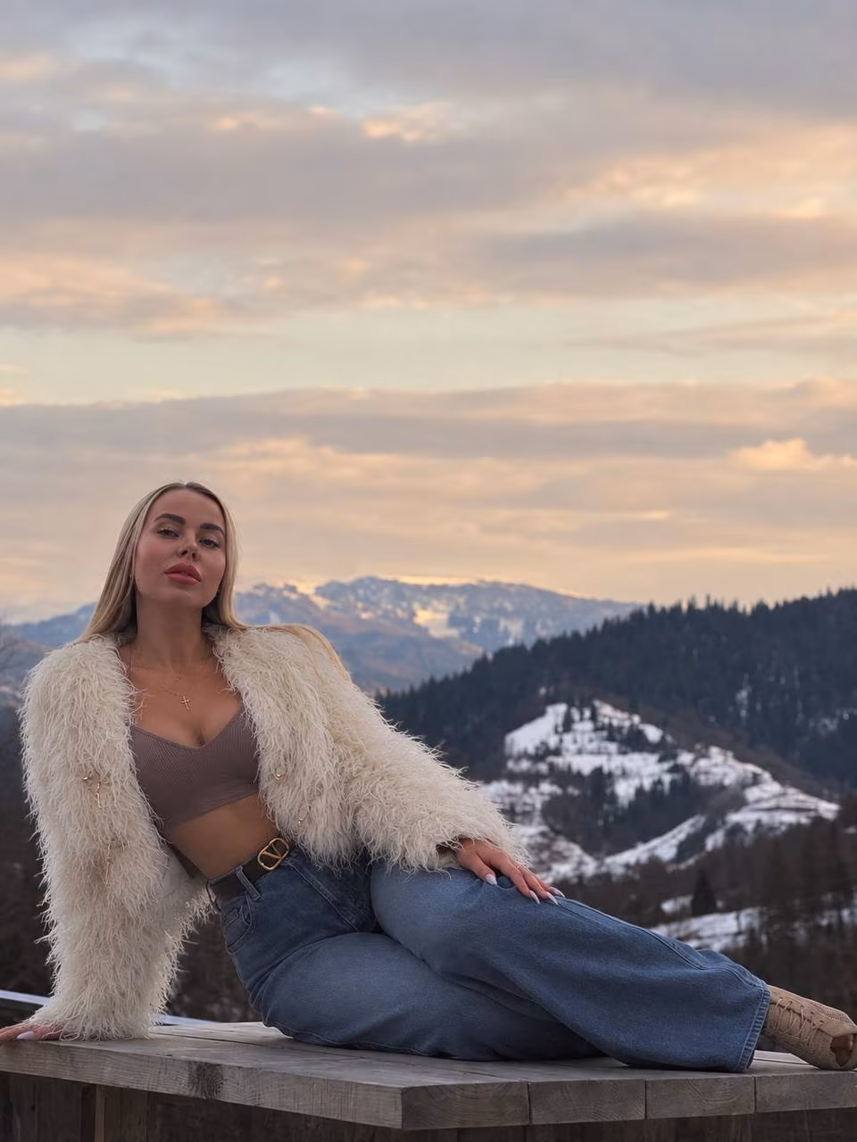 Alena 45 Kyiv Ukraine I'm a virtual bride ready to meet my king forever