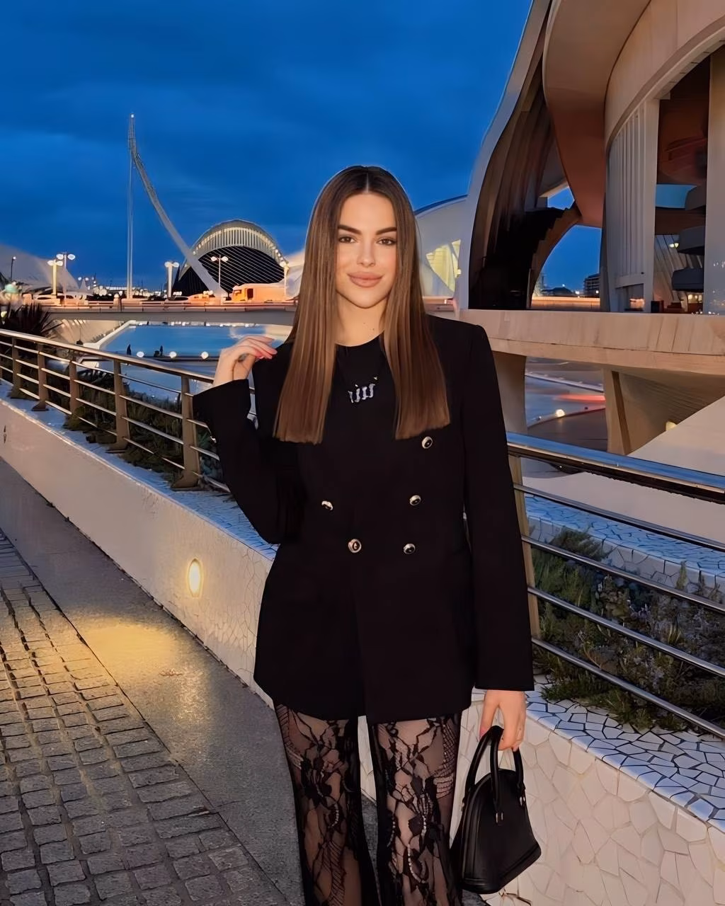 Yana 21 Novovolynsk Ukraine I’m a virtual bride who needs my protector