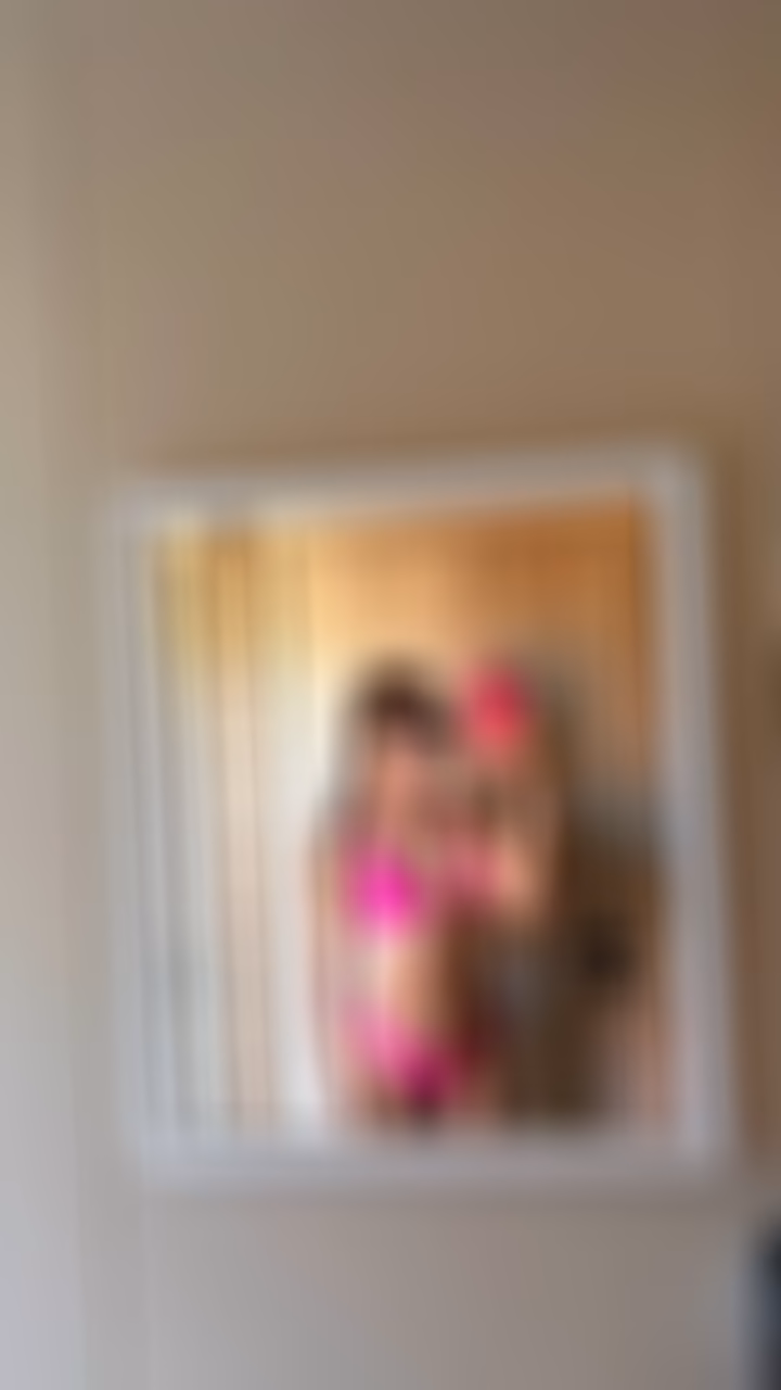 Yana 21 Novovolynsk Ukraine I'm a virtual bride who needs my protector