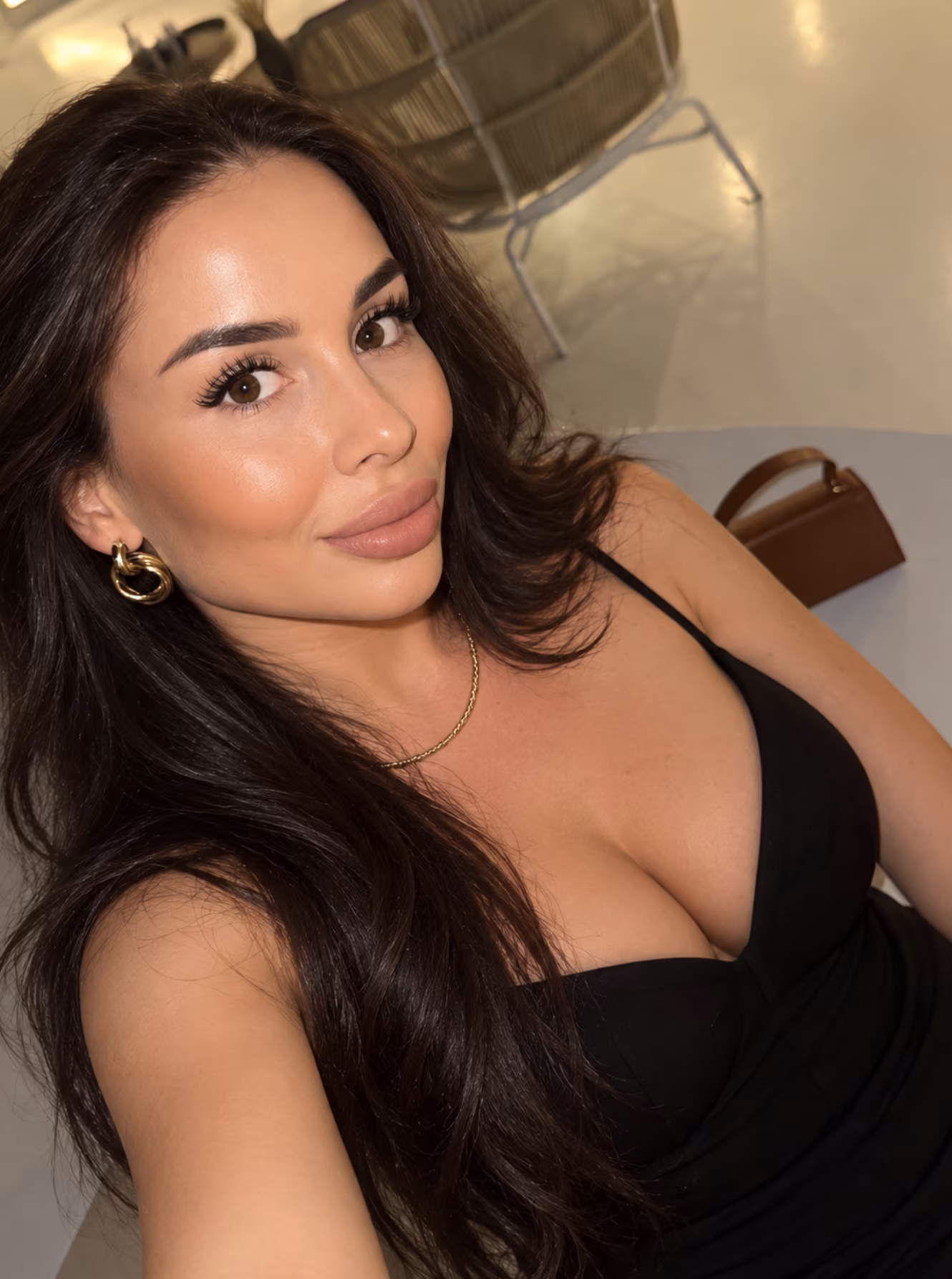 Anna 30 Vinnytsia Ukraine I'm a virtual dating bride who needs my protector husband