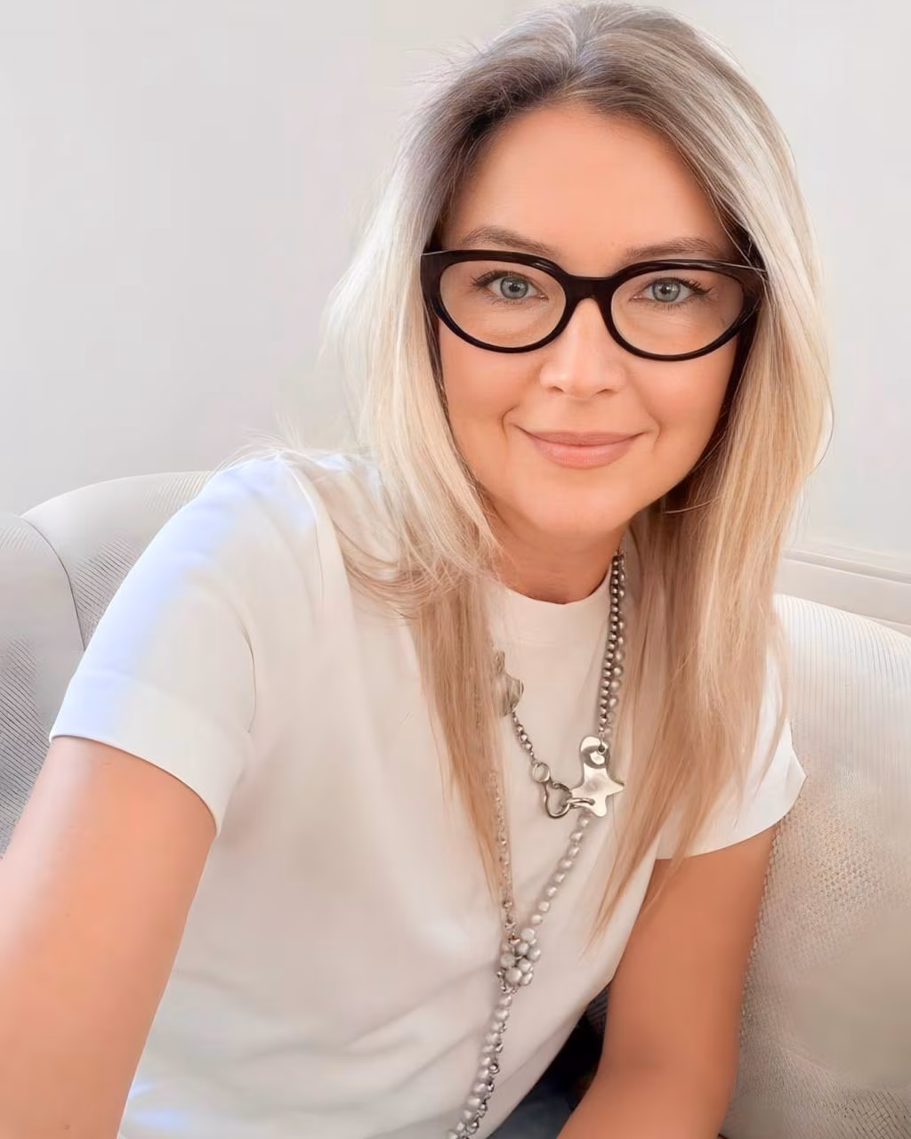 Yulia 51 Grenoble France I'm a virtual match bride looking for my darling forever