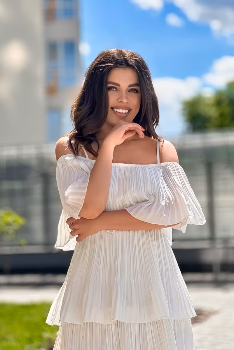 Yana 30 Kyiv Ukraine I'm a web dating bride searching for my match