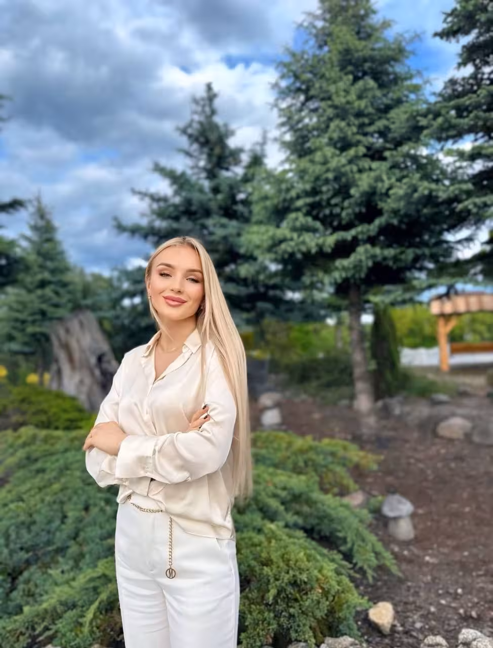 Olena russian bride wedding dress