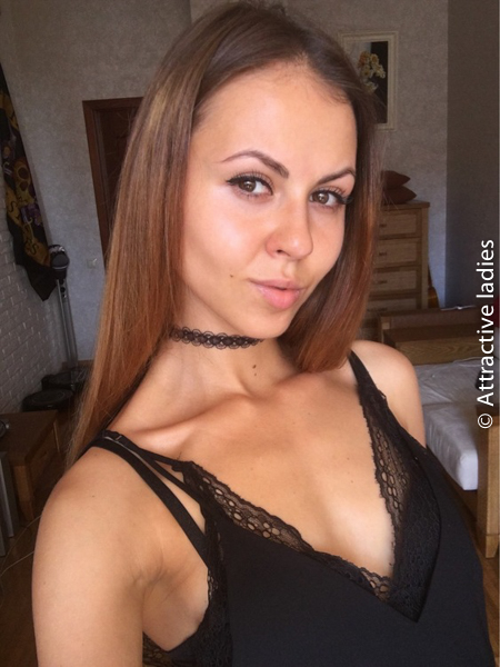 Russian girls for dating catalogs online